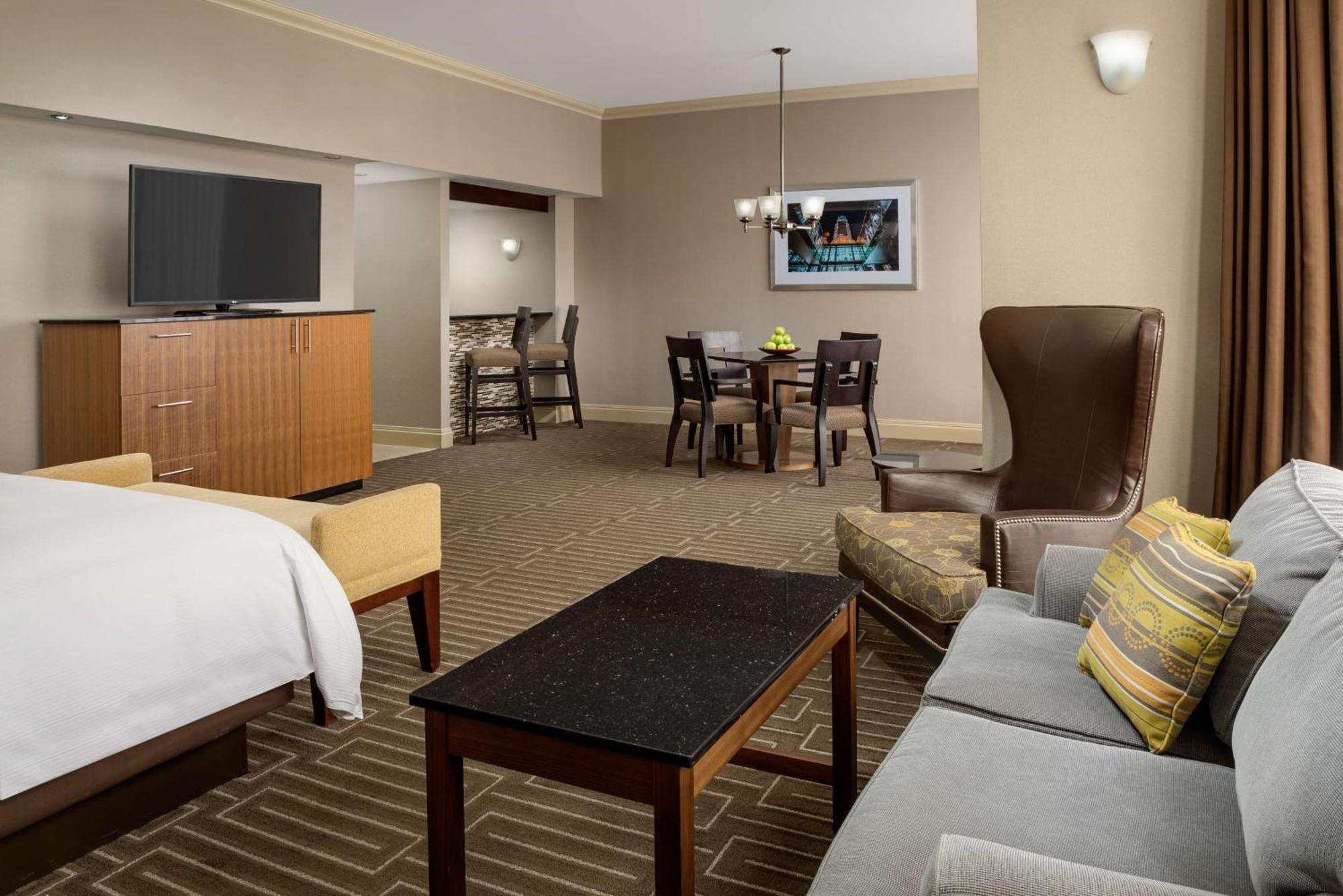 Hilton Charlotte University Place Buitenkant foto