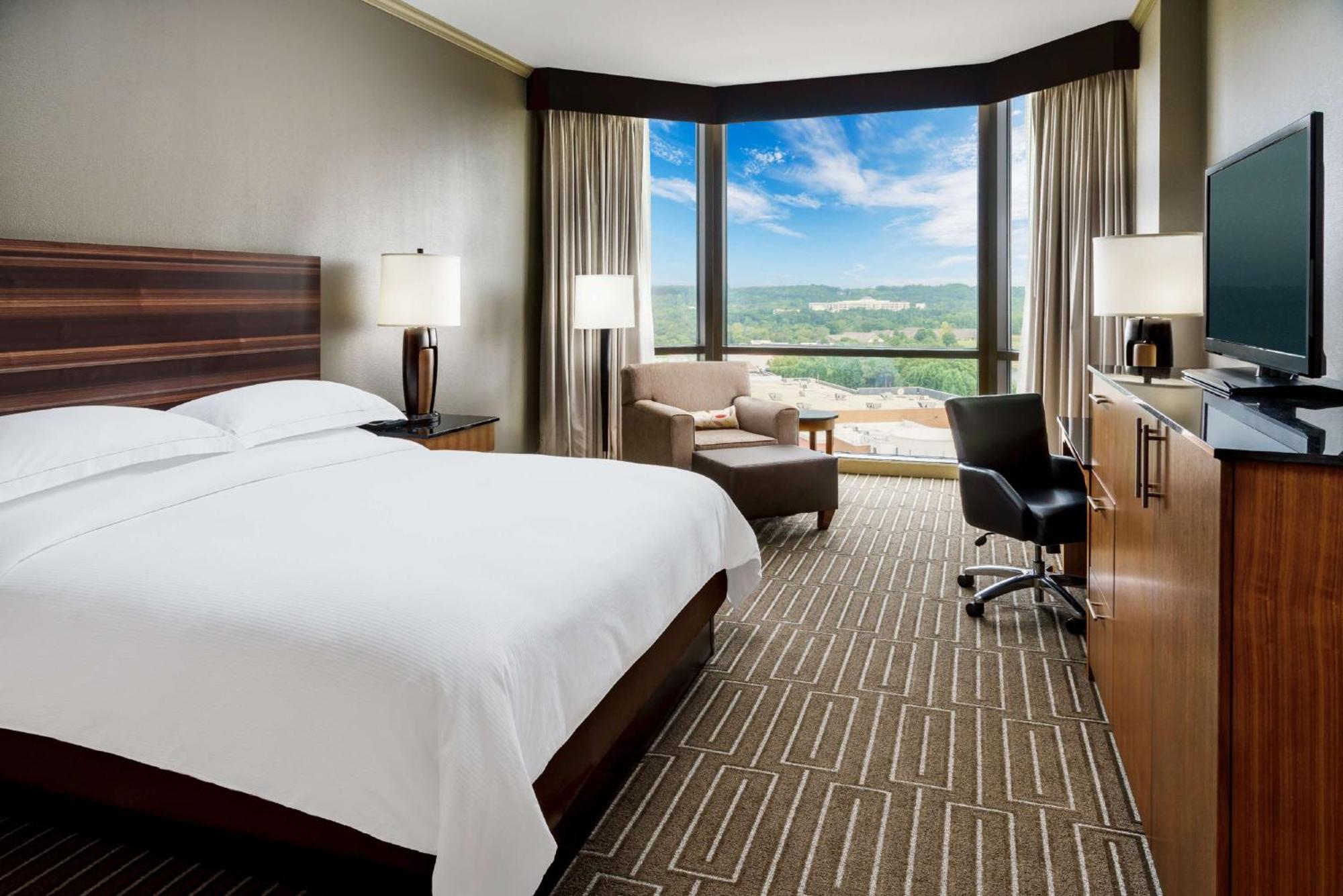 Hilton Charlotte University Place Buitenkant foto
