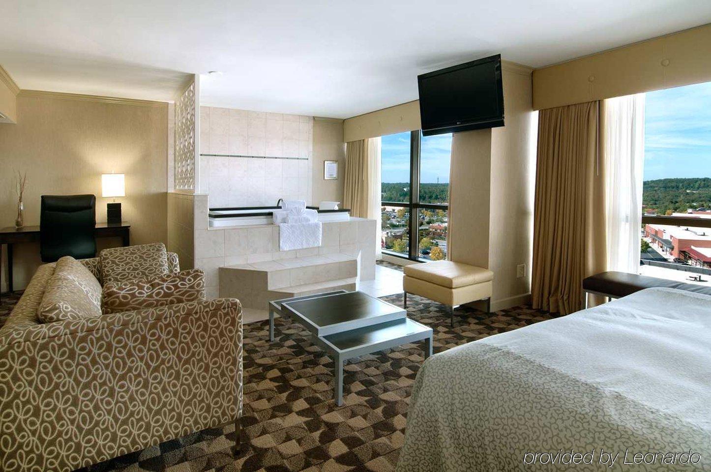 Hilton Charlotte University Place Kamer foto
