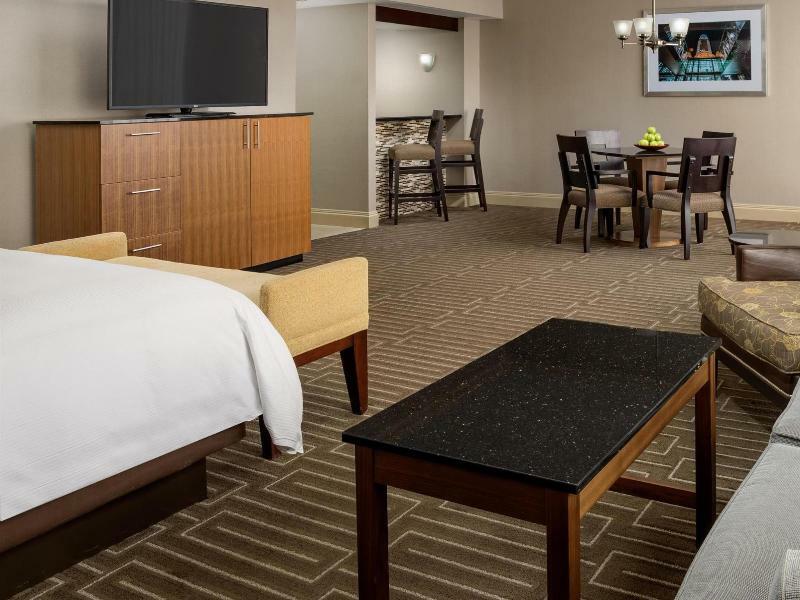 Hilton Charlotte University Place Buitenkant foto